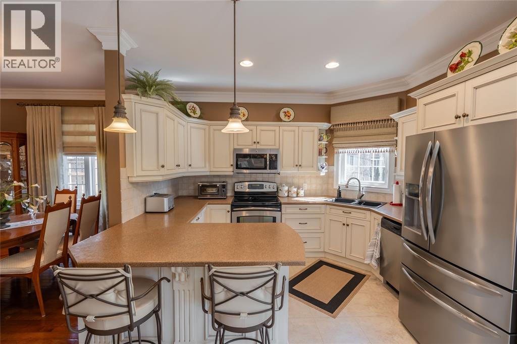 6746 St Andrews Circle, Plympton-Wyoming, Ontario  N0N 1E0 - Photo 12 - 26000831