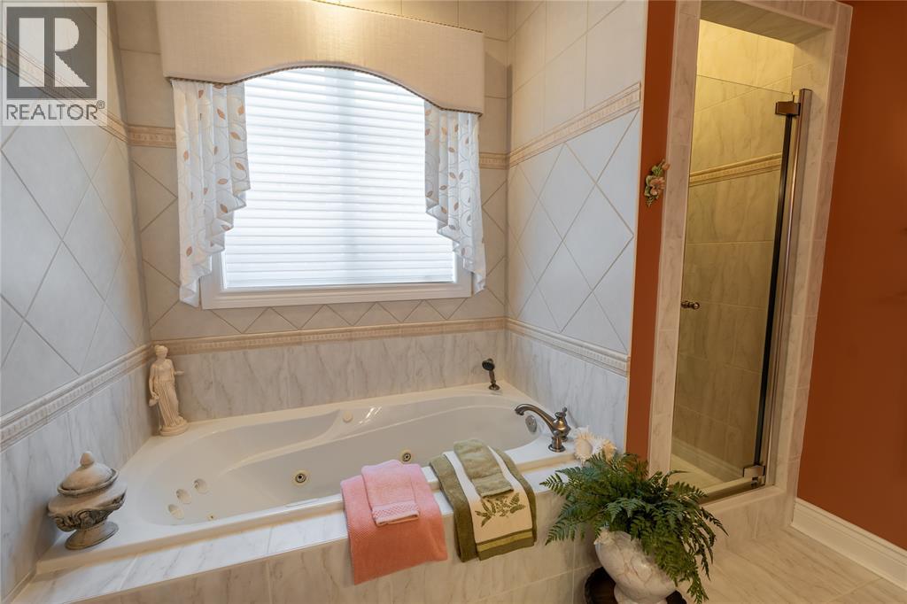 6746 St Andrews Circle, Plympton-Wyoming, Ontario  N0N 1E0 - Photo 21 - 26000831