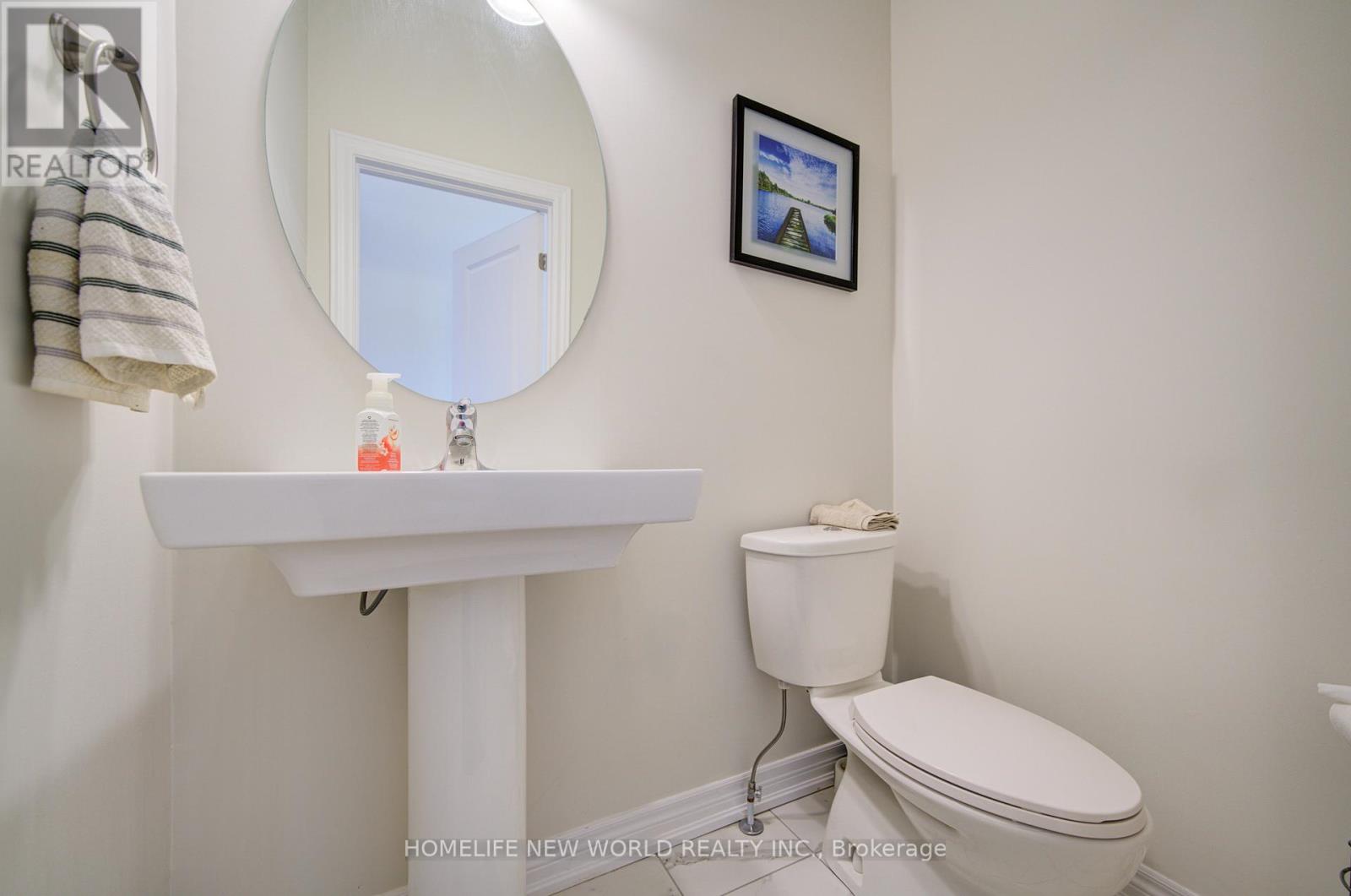 46 Elkington Crescent, Whitby, Ontario  L1P 0L7 - Photo 6 - E12707896