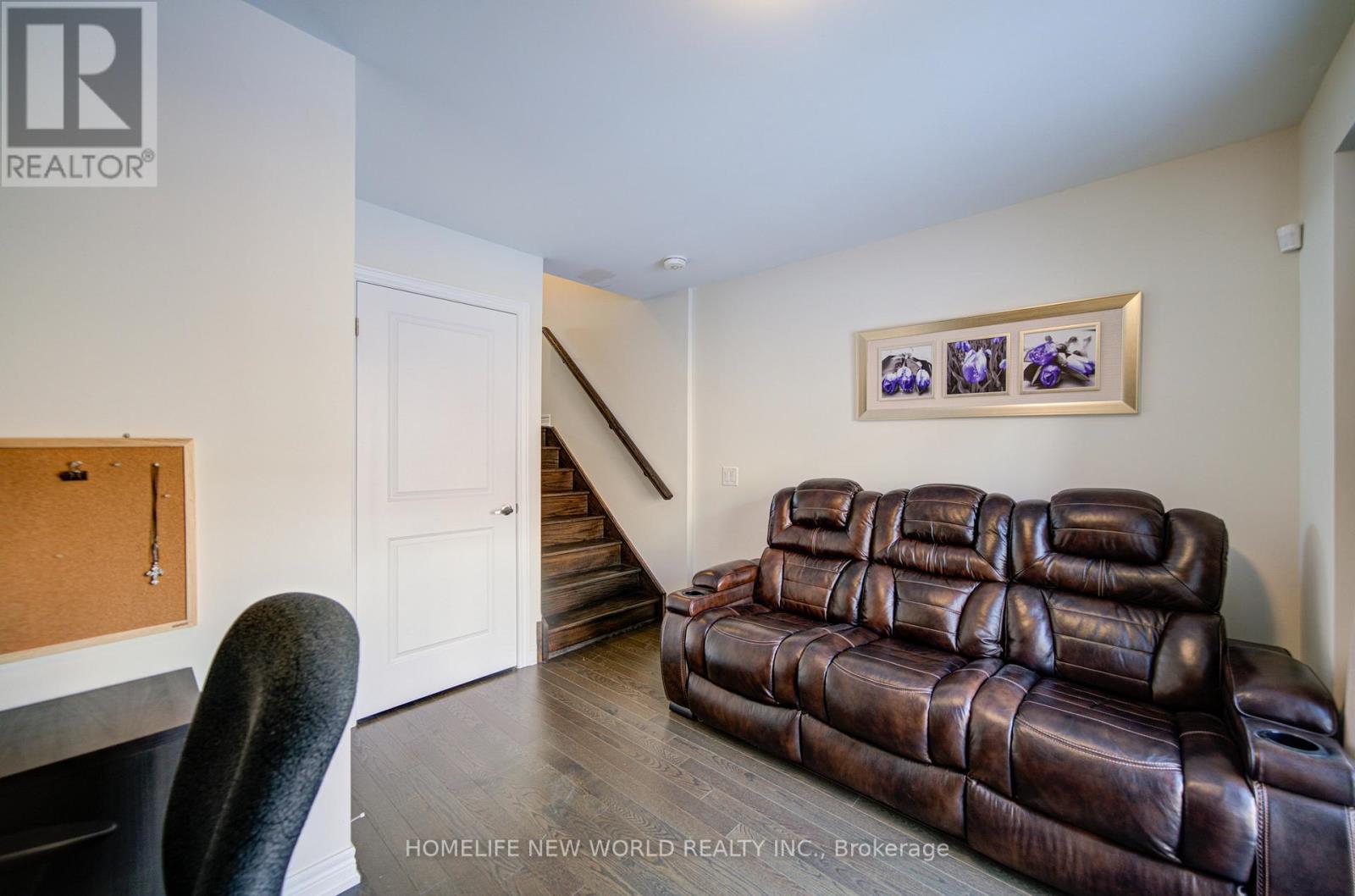 46 Elkington Crescent, Whitby, Ontario  L1P 0L7 - Photo 9 - E12707896