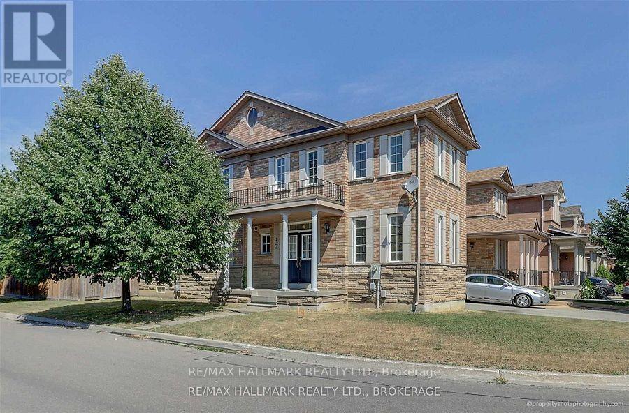 163 FAIRLANE CRESCENT, Vaughan, Ontario
