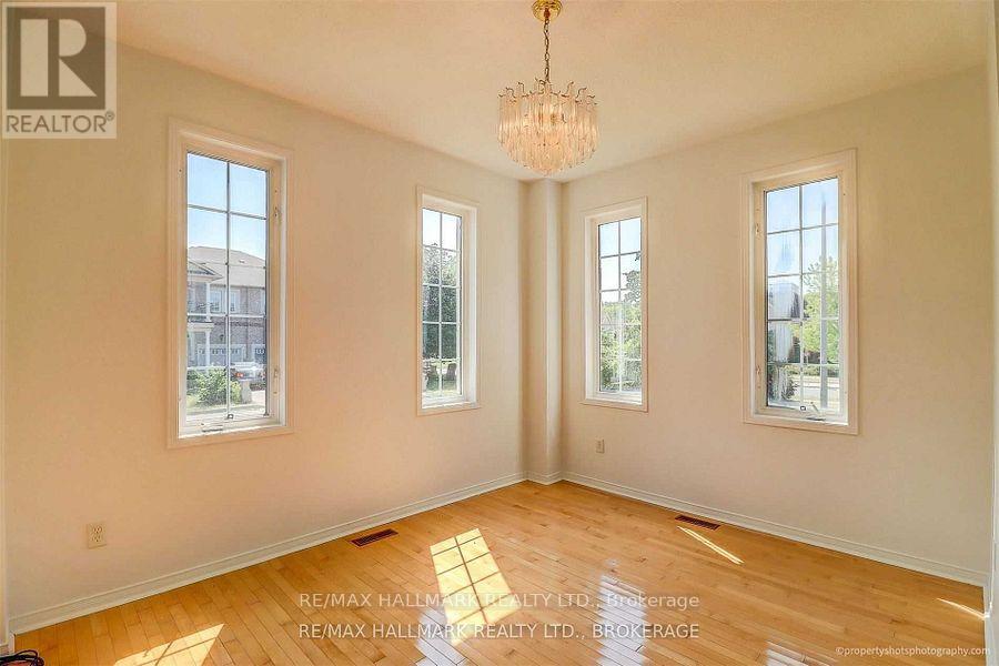 163 Fairlane Crescent, Vaughan, Ontario  L4H 2G8 - Photo 5 - N12707906