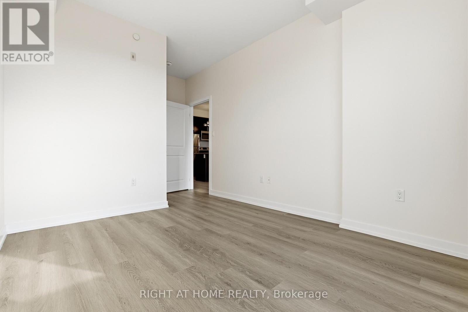 334 - 125 Shoreview Place, Hamilton, Ontario  L8E 0K3 - Photo 13 - X12707900