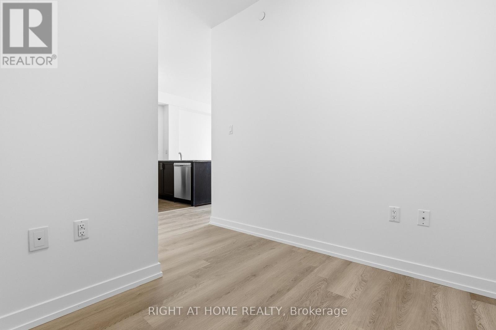 334 - 125 Shoreview Place, Hamilton, Ontario  L8E 0K3 - Photo 6 - X12707900