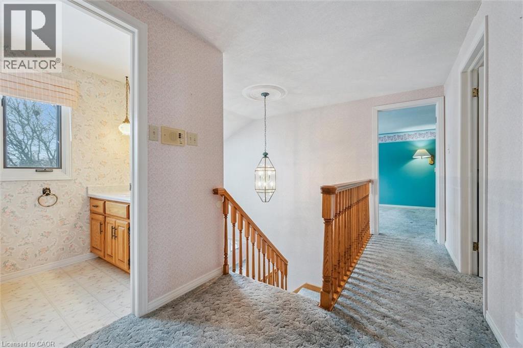 18 Woodview Court, Kitchener, Ontario  N2A 3E6 - Photo 15 - 40796298