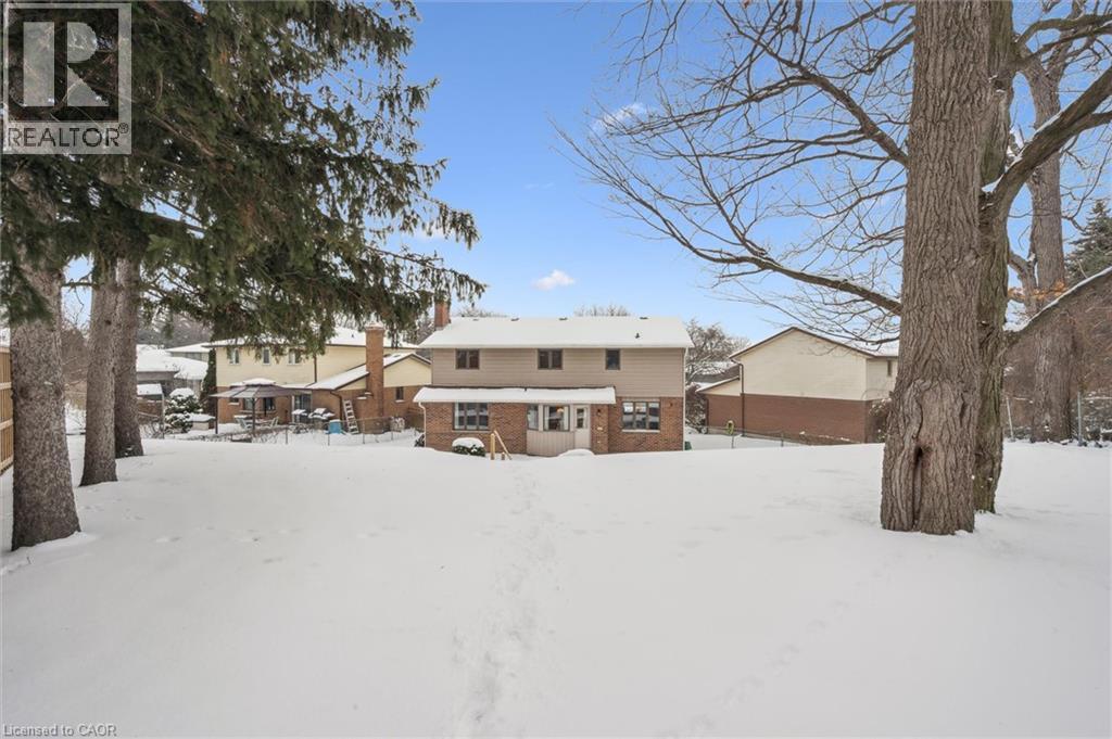 18 Woodview Court, Kitchener, Ontario  N2A 3E6 - Photo 29 - 40796298