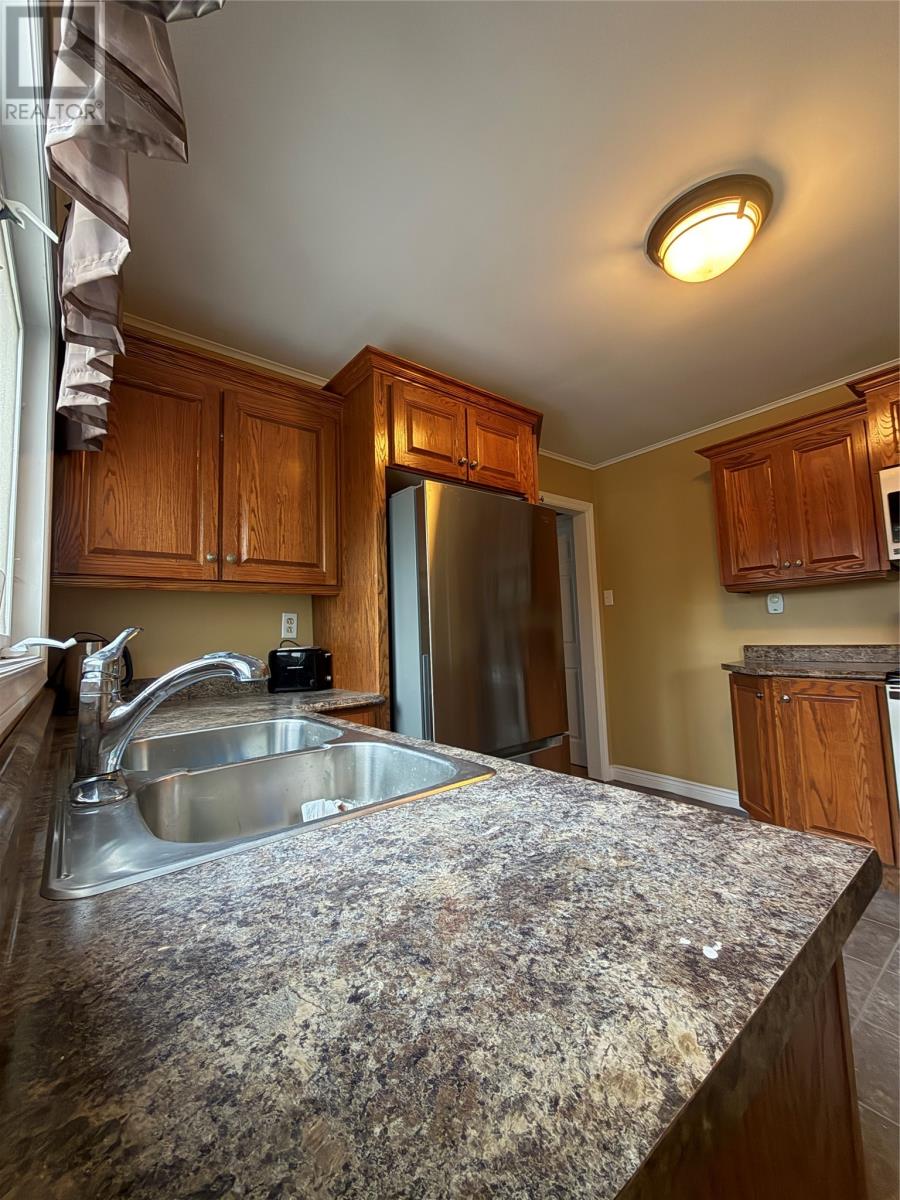 18 Thompson Street, Marystown, Newfoundland & Labrador  A0E 2M0 - Photo 7 - 1293863