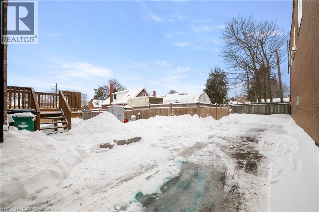 1242 King Street E, Kitchener, Ontario  N2G 2N6 - Photo 38 - 40799358