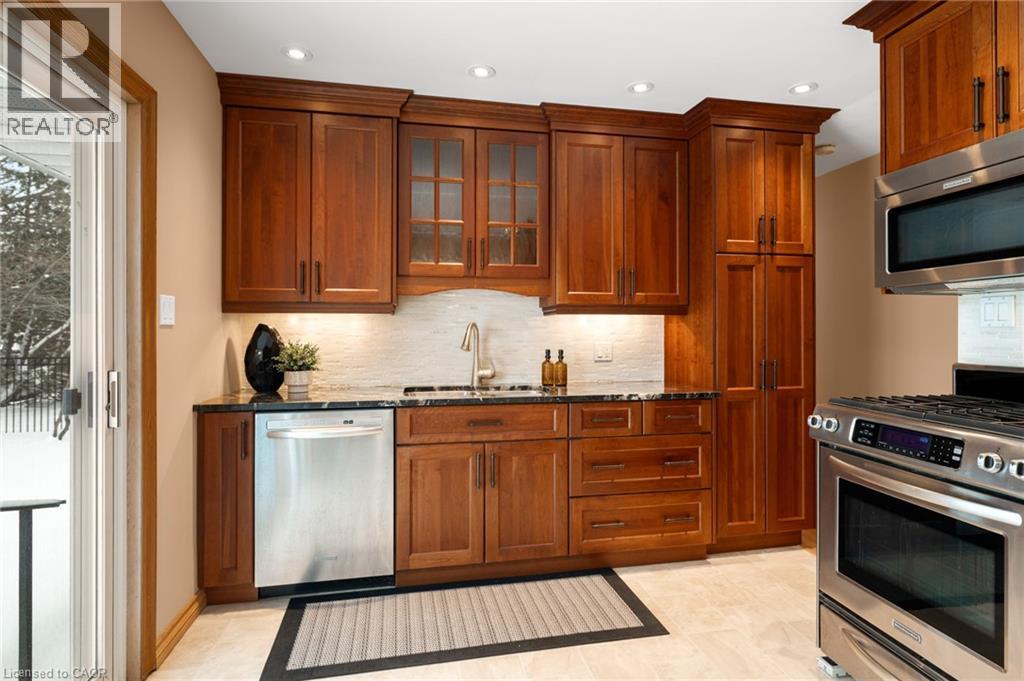 212 Winfield Avenue, Waterloo, Ontario  N2J 3M9 - Photo 10 - 40799352