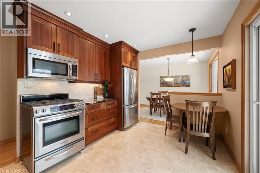 212 Winfield Avenue, Waterloo, Ontario  N2J 3M9 - Photo 11 - 40799352