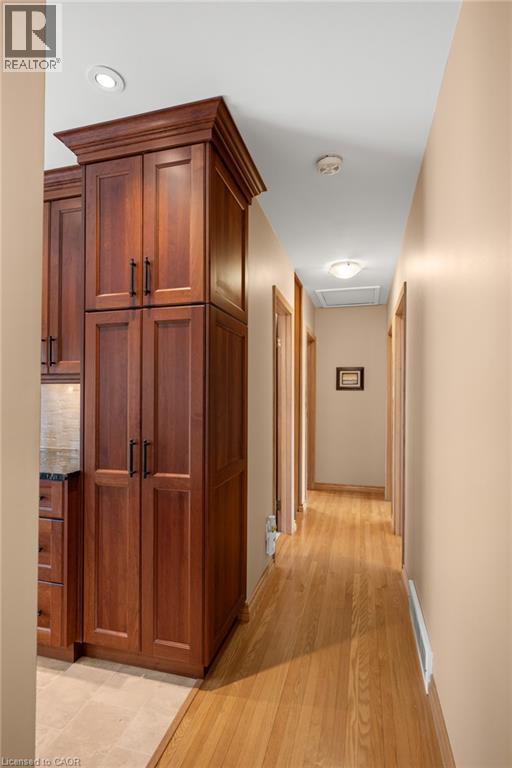 212 Winfield Avenue, Waterloo, Ontario  N2J 3M9 - Photo 13 - 40799352