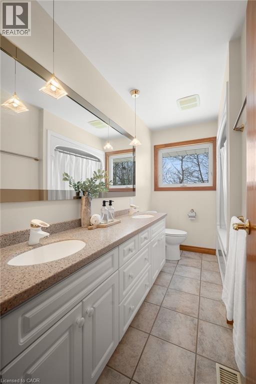 212 Winfield Avenue, Waterloo, Ontario  N2J 3M9 - Photo 17 - 40799352