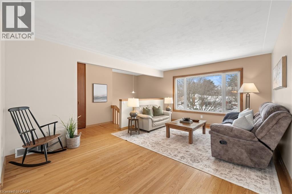 212 Winfield Avenue, Waterloo, Ontario  N2J 3M9 - Photo 3 - 40799352