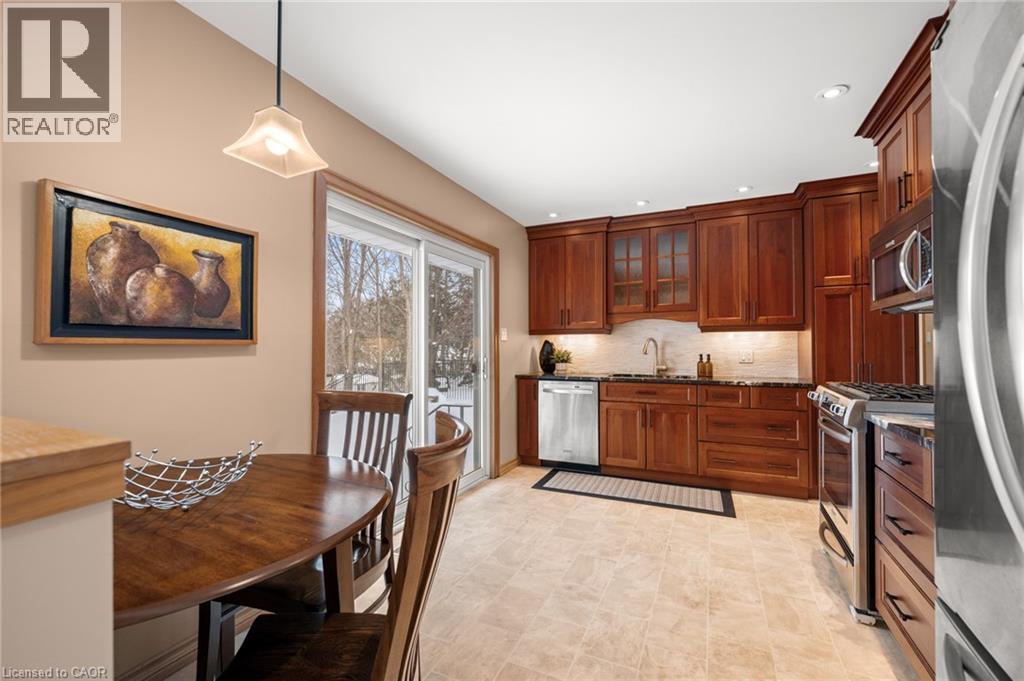 212 Winfield Avenue, Waterloo, Ontario  N2J 3M9 - Photo 9 - 40799352