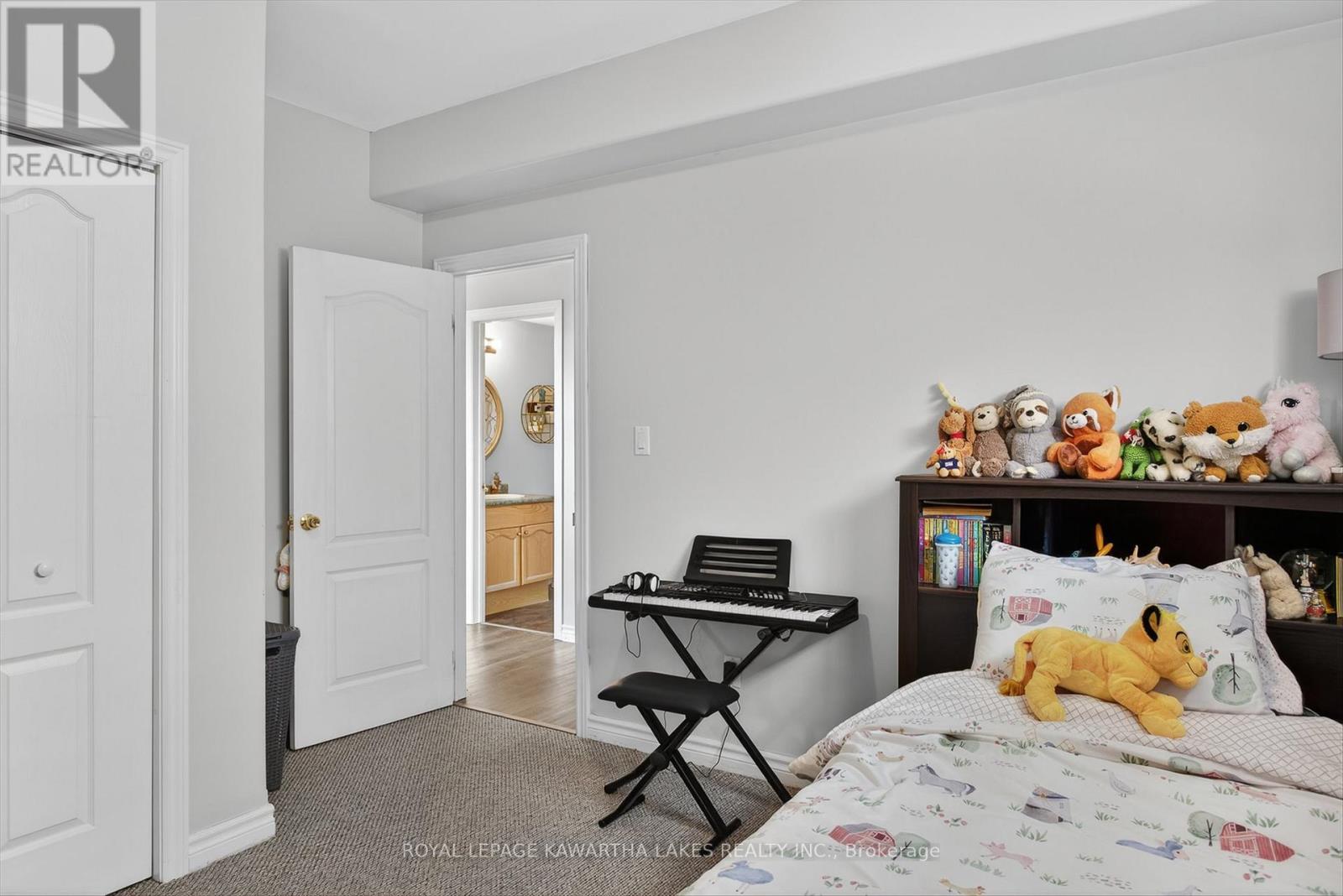 124 Mary Street W, Kawartha Lakes, Ontario  K9V 0B8 - Photo 30 - X12707986