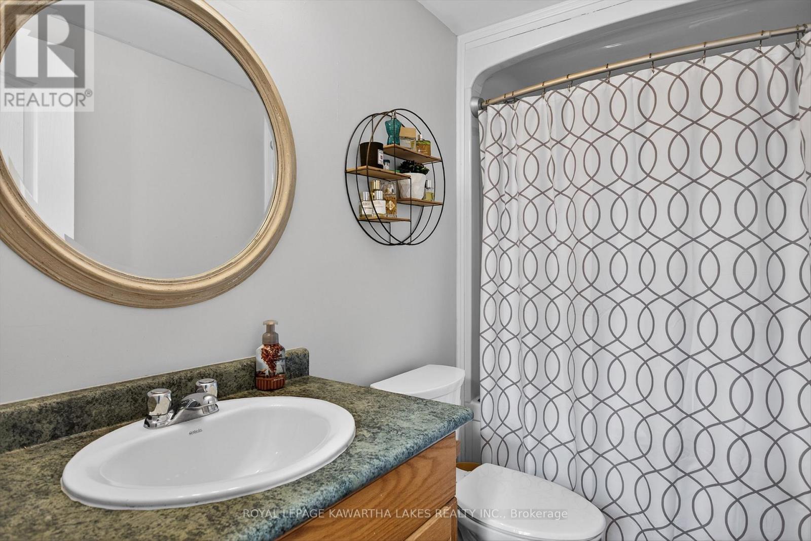 124 Mary Street W, Kawartha Lakes, Ontario  K9V 0B8 - Photo 33 - X12707986