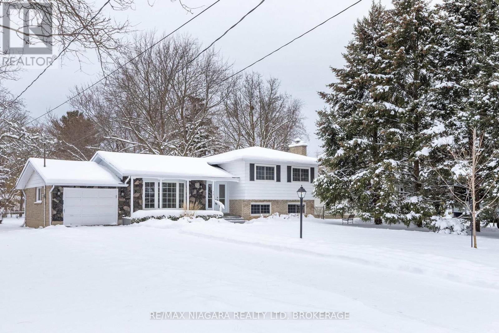 315 Butler Street, Niagara-On-The-Lake, Ontario  L0S 1J0 - Photo 1 - X12694850