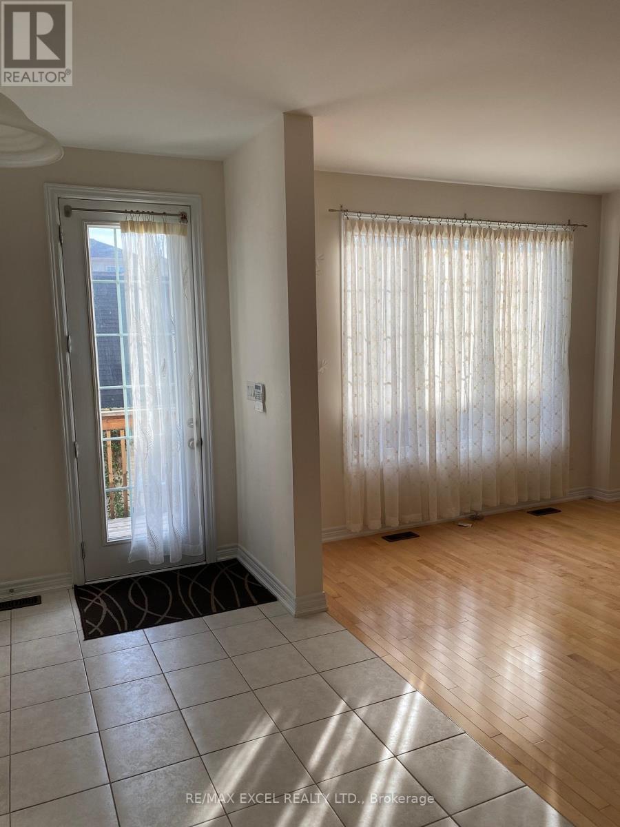 15 Duncan Road, Markham, Ontario  L6B 0T5 - Photo 6 - N12696552