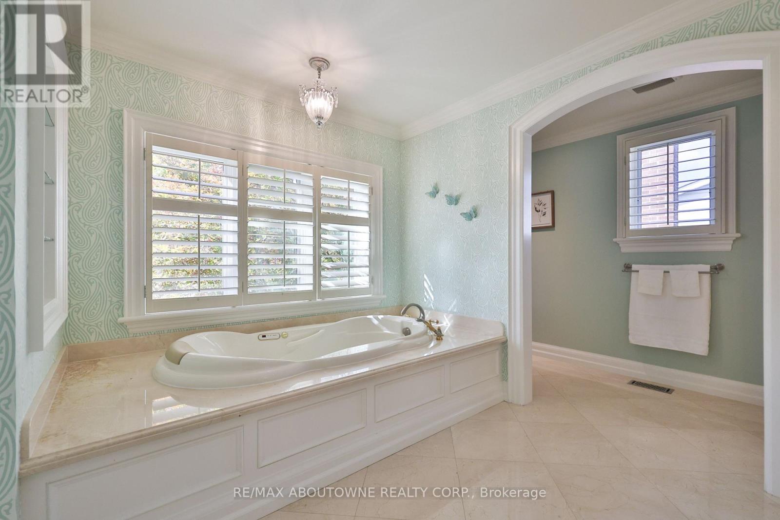 342 Pomona Avenue, Burlington, Ontario  L7N 1T5 - Photo 26 - W12466088