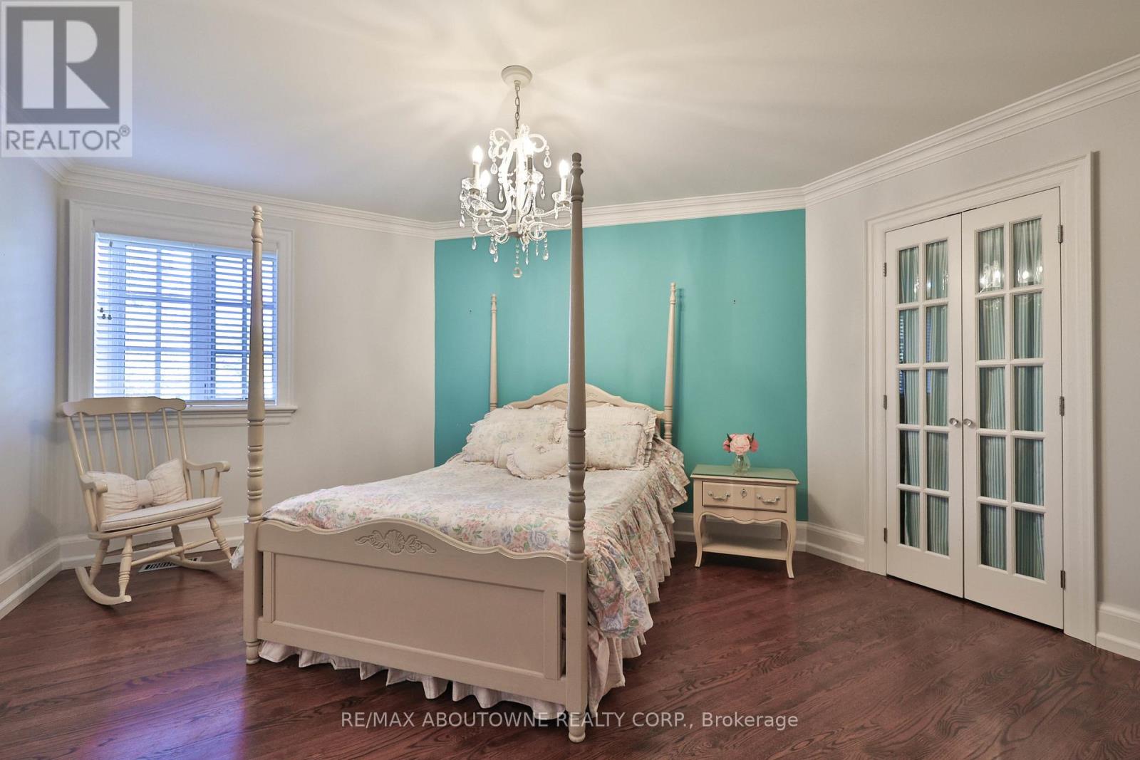 342 Pomona Avenue, Burlington, Ontario  L7N 1T5 - Photo 27 - W12466088