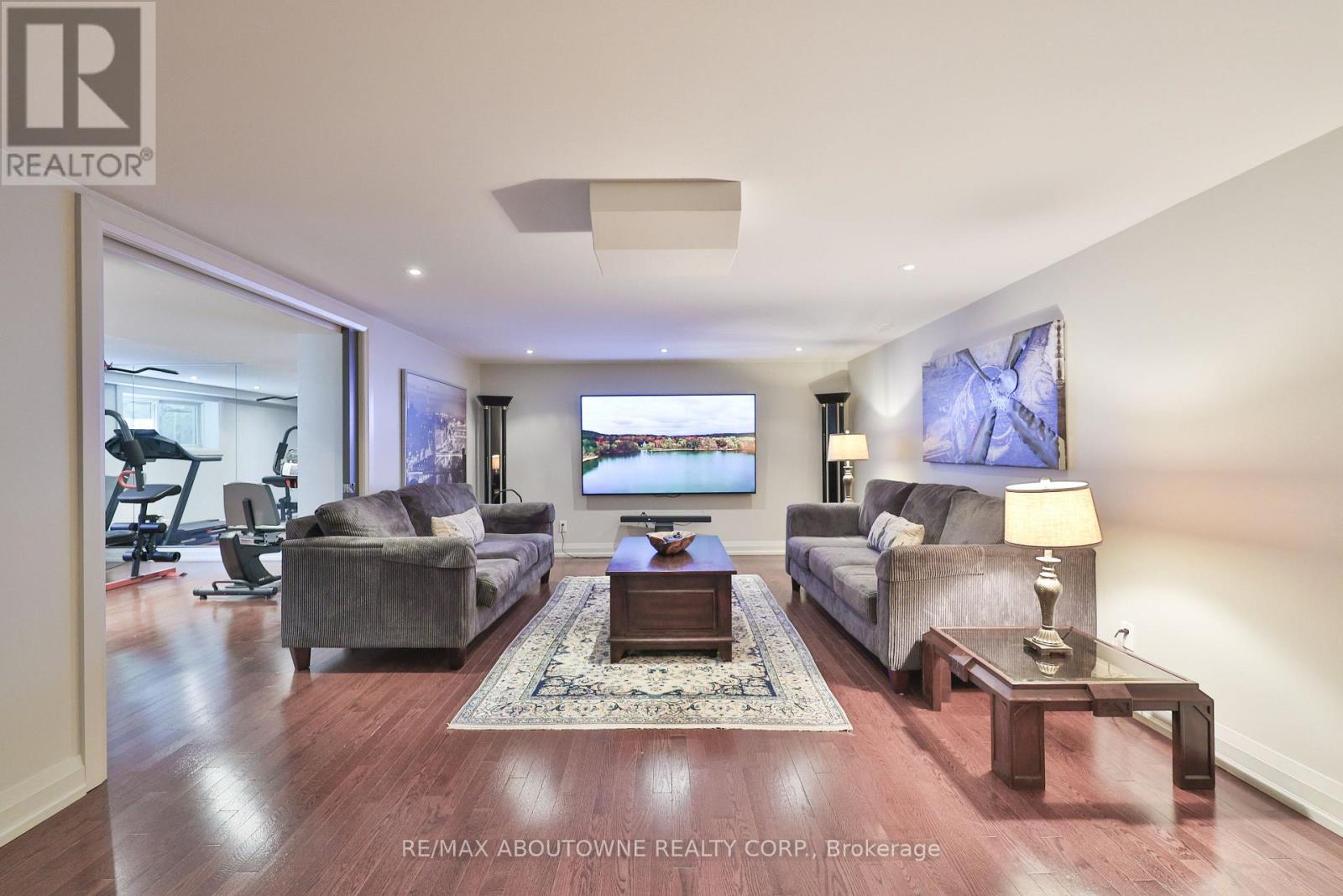 342 Pomona Avenue, Burlington, Ontario  L7N 1T5 - Photo 33 - W12466088