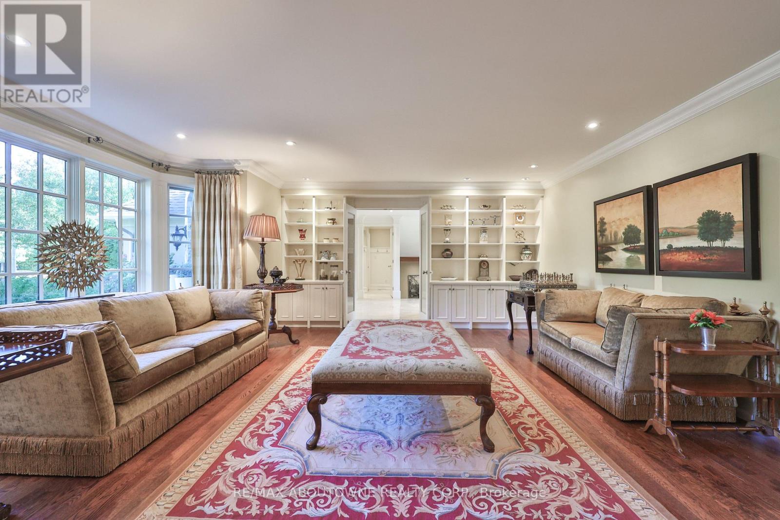 342 Pomona Avenue, Burlington, Ontario  L7N 1T5 - Photo 7 - W12466088