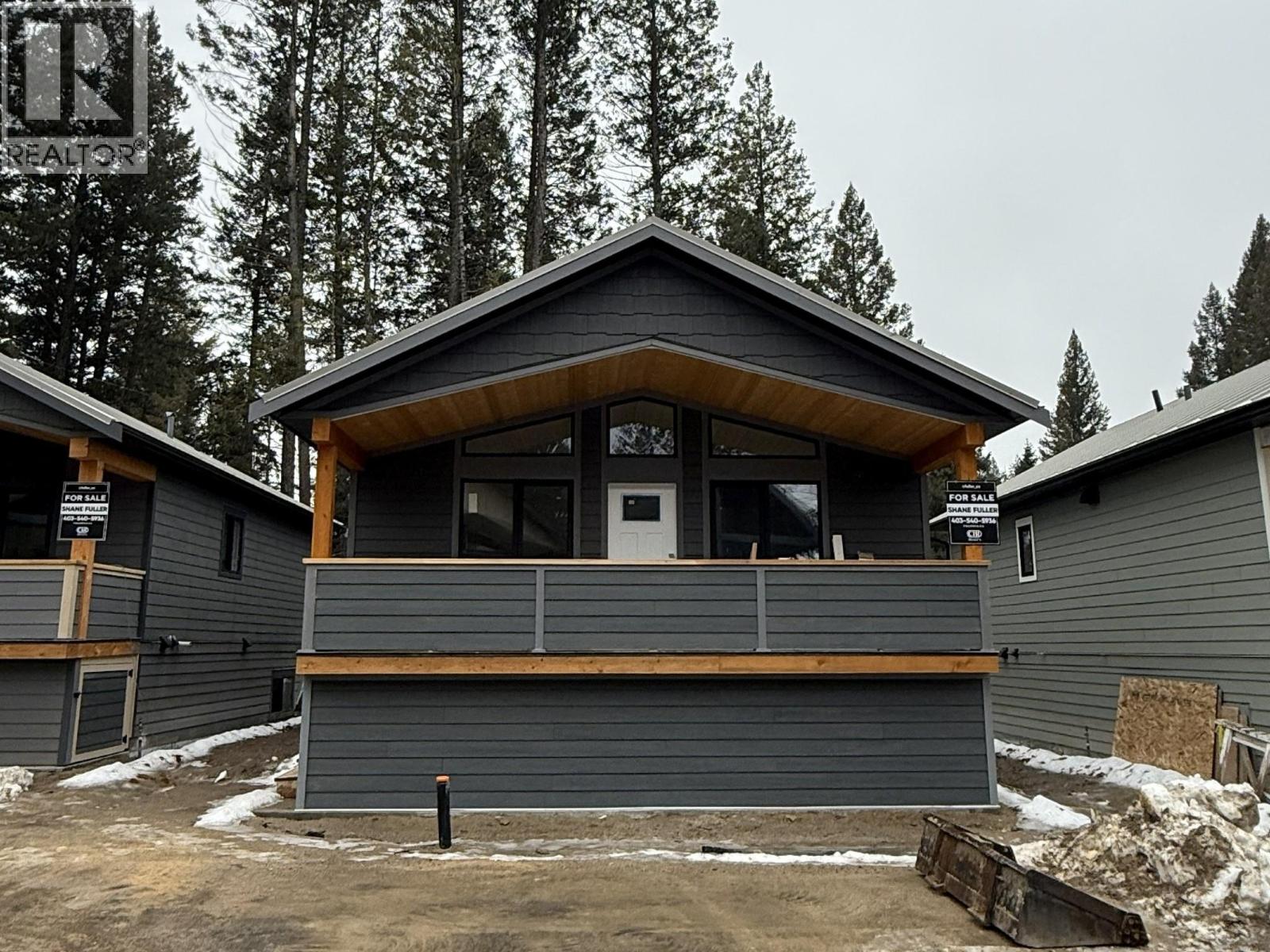 1938 Foxwood Trail Unit# 8, windermere, British Columbia