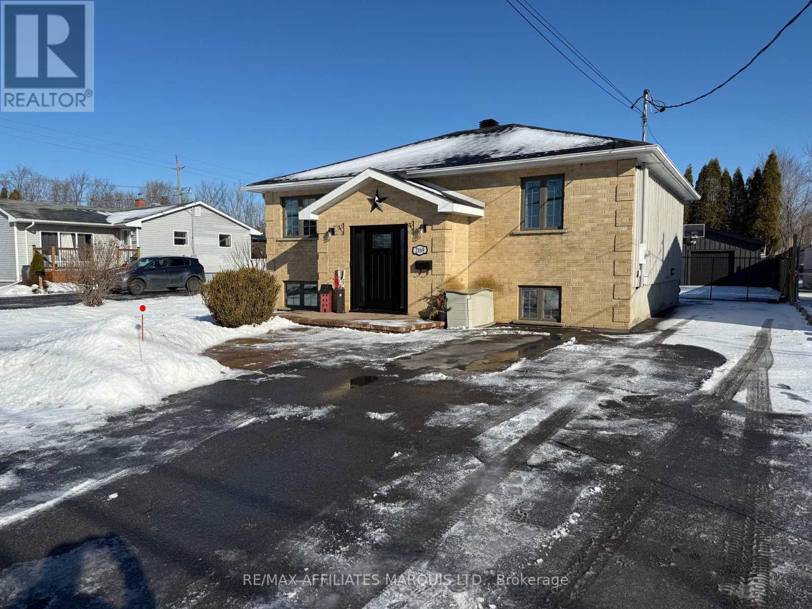 2169 Pitt Street, Cornwall, Ontario  K6K 1A1 - Photo 1 - X12707976