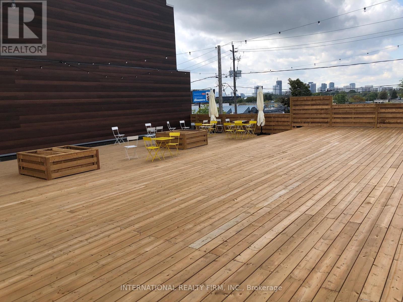 1519 O Connor Drive, Toronto, Ontario  M4B 2V5 - Photo 9 - E12707944