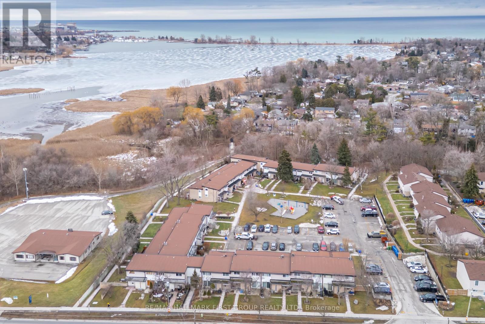 55 - 925 Bayly Street, Pickering, Ontario  L1W 1L4 - Photo 2 - E12707954