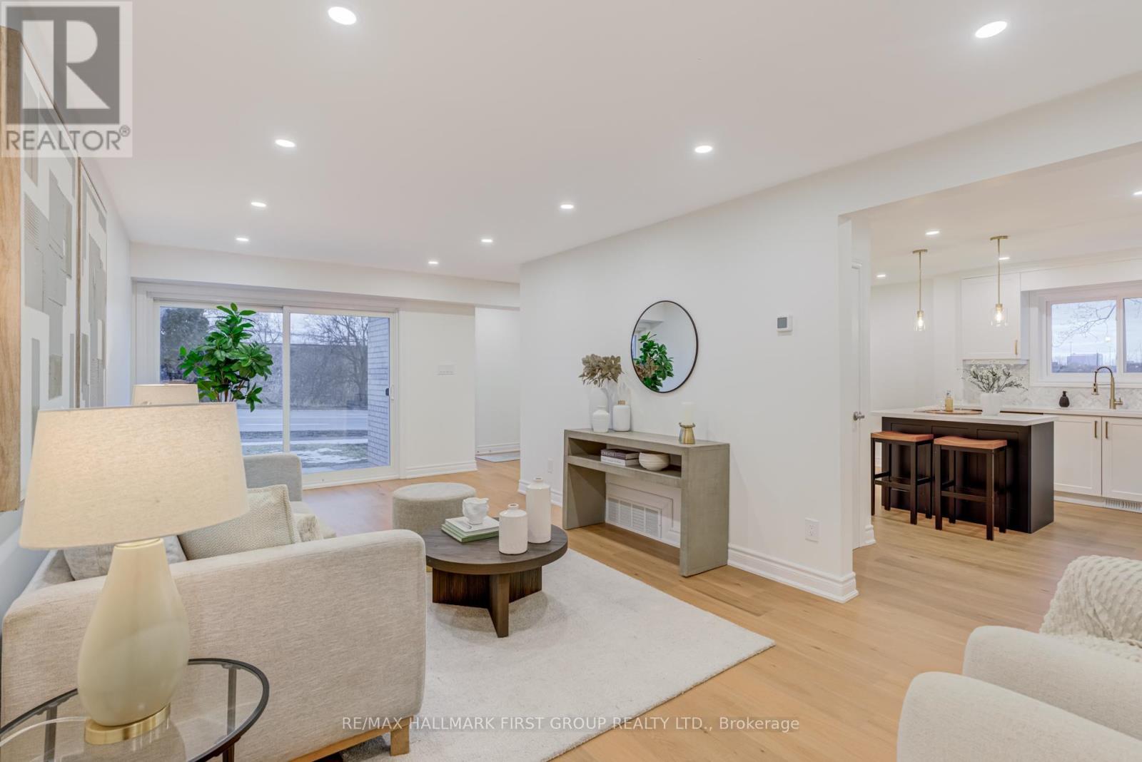 55 - 925 Bayly Street, Pickering, Ontario  L1W 1L4 - Photo 4 - E12707954