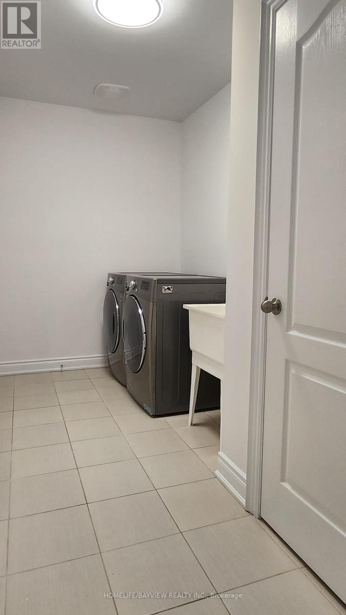 1263 Peelar Crescent, Innisfil (Lefroy), Ontario  L0L 1W0 - Photo 10 - N12707908