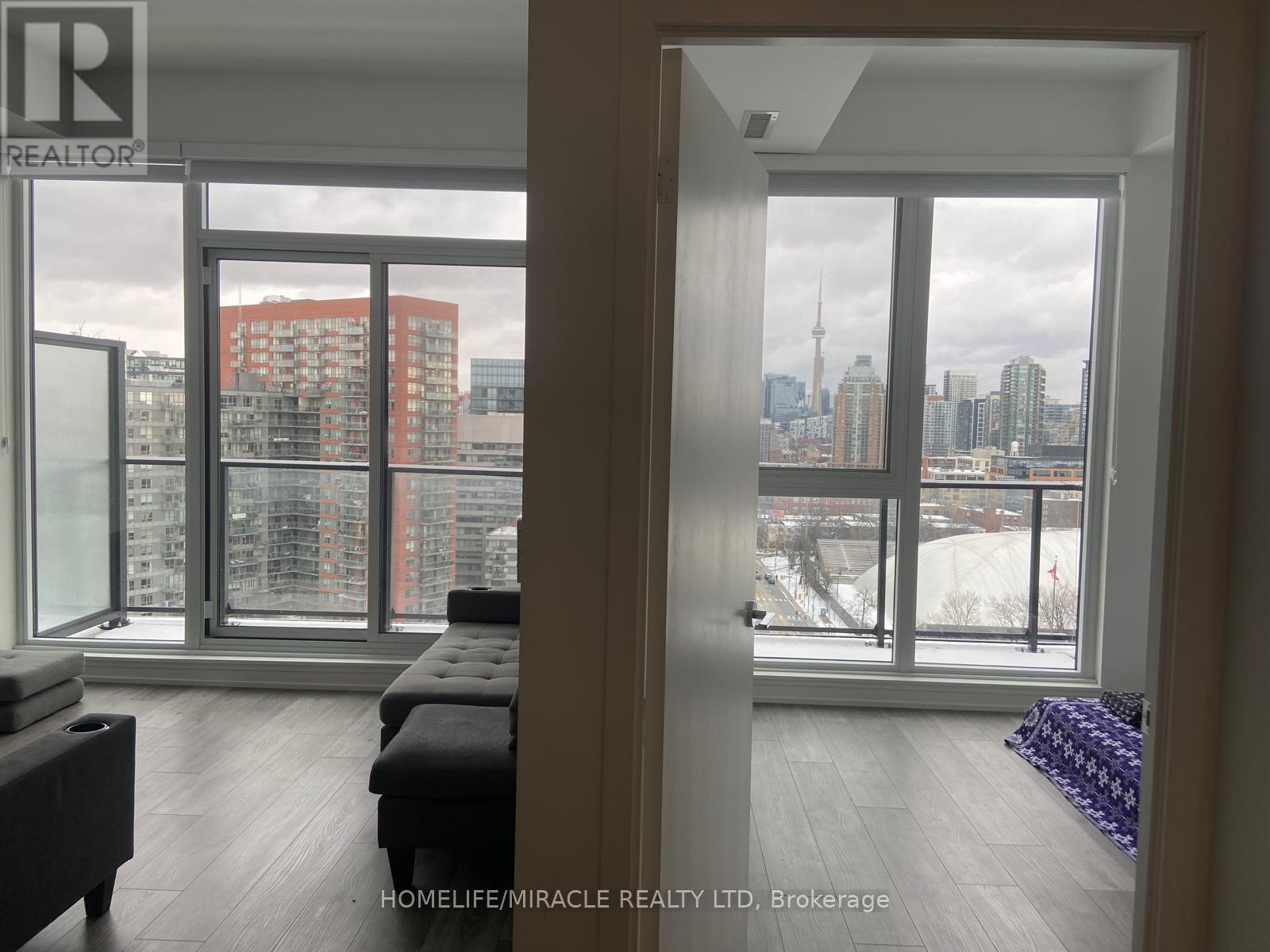 1307 - 1182 King Street W, Toronto, Ontario  M6K 1E6 - Photo 8 - W12705580