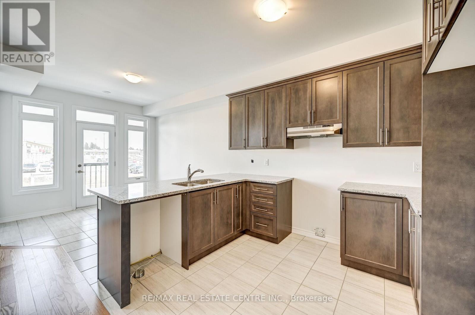 65 Gemma Place, Brampton, Ontario  L6Z 0J6 - Photo 14 - W12707910