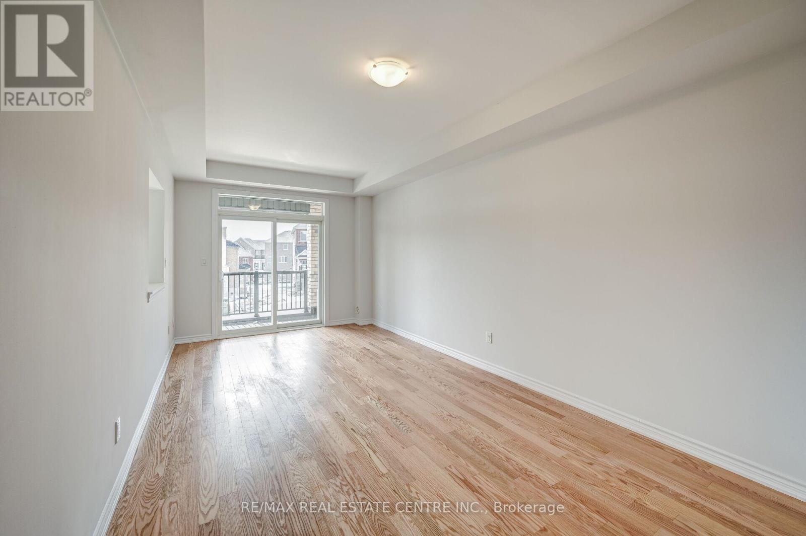 65 Gemma Place, Brampton, Ontario  L6Z 0J6 - Photo 5 - W12707910