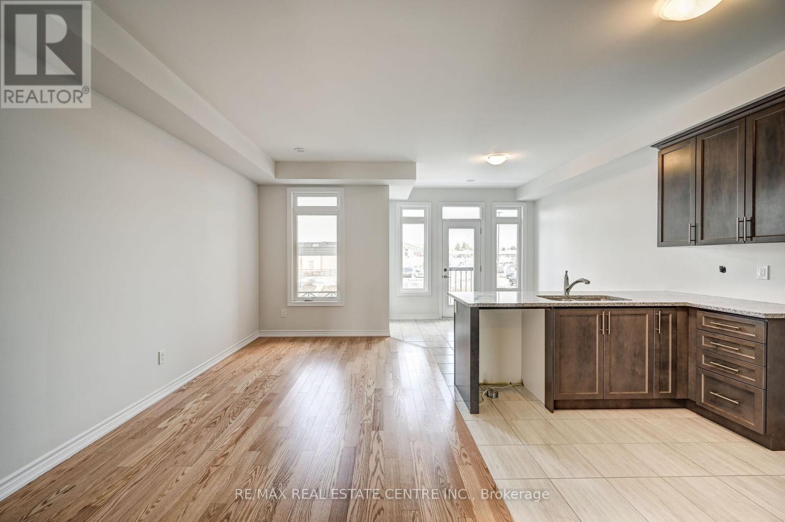 65 Gemma Place, Brampton, Ontario  L6Z 0J6 - Photo 9 - W12707910