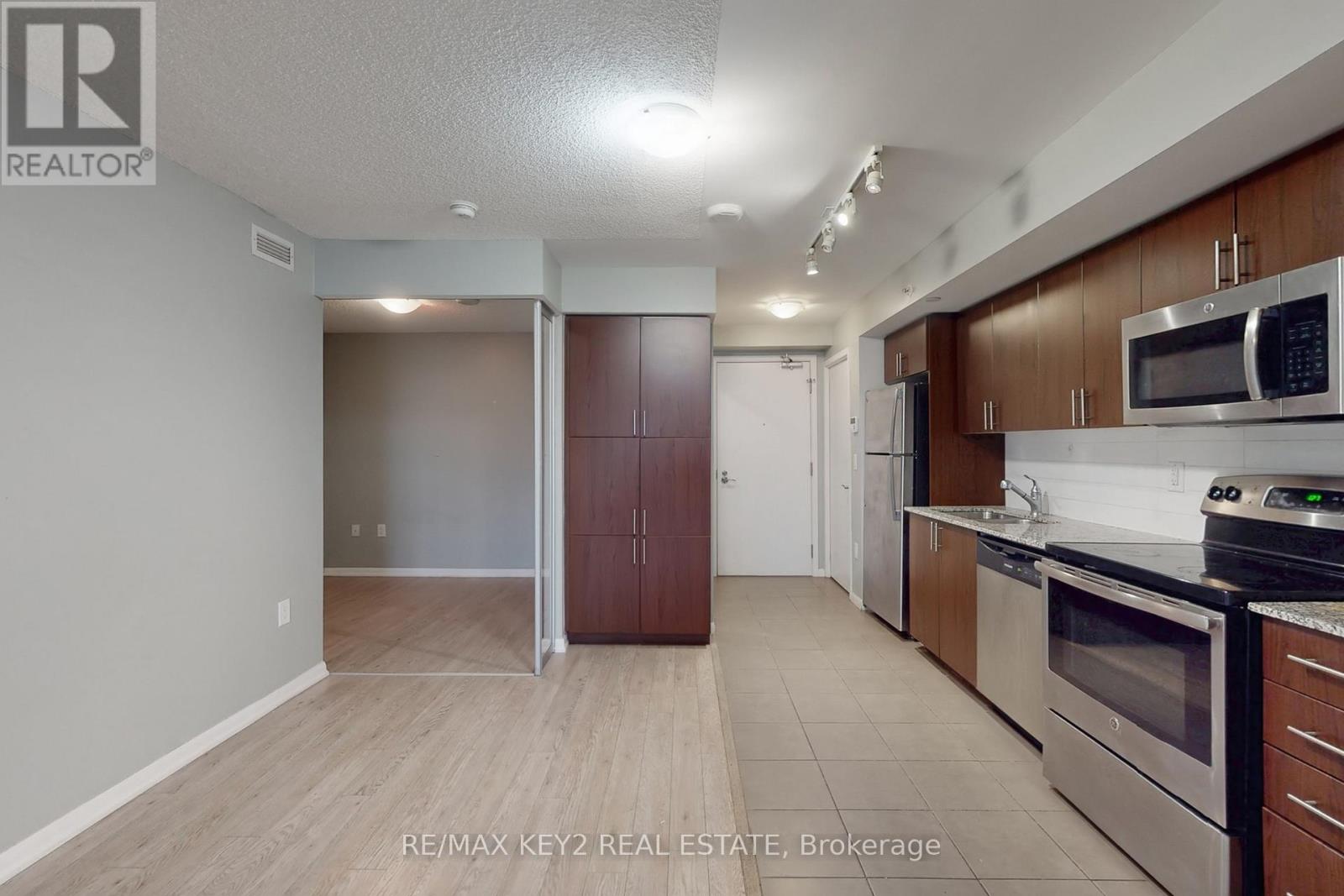 503 - 830 Lawrence Avenue W, Toronto, Ontario  M6A 1C3 - Photo 10 - W12707978