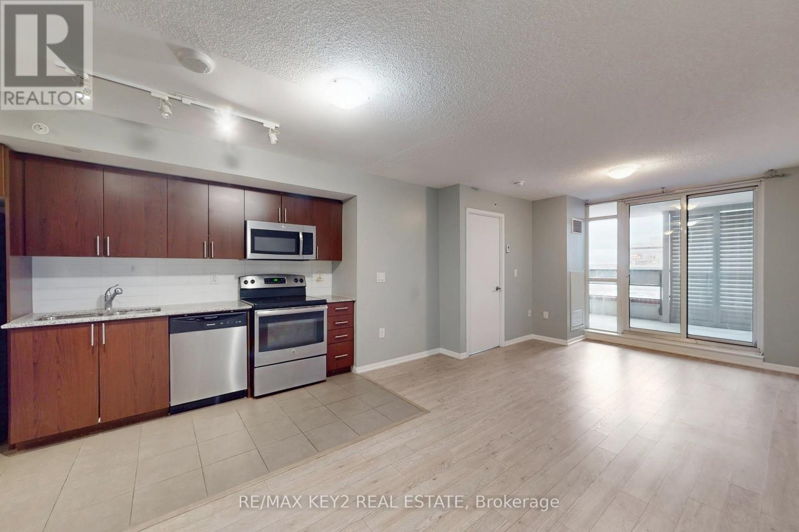 503 - 830 Lawrence Avenue W, Toronto, Ontario  M6A 1C3 - Photo 5 - W12707978