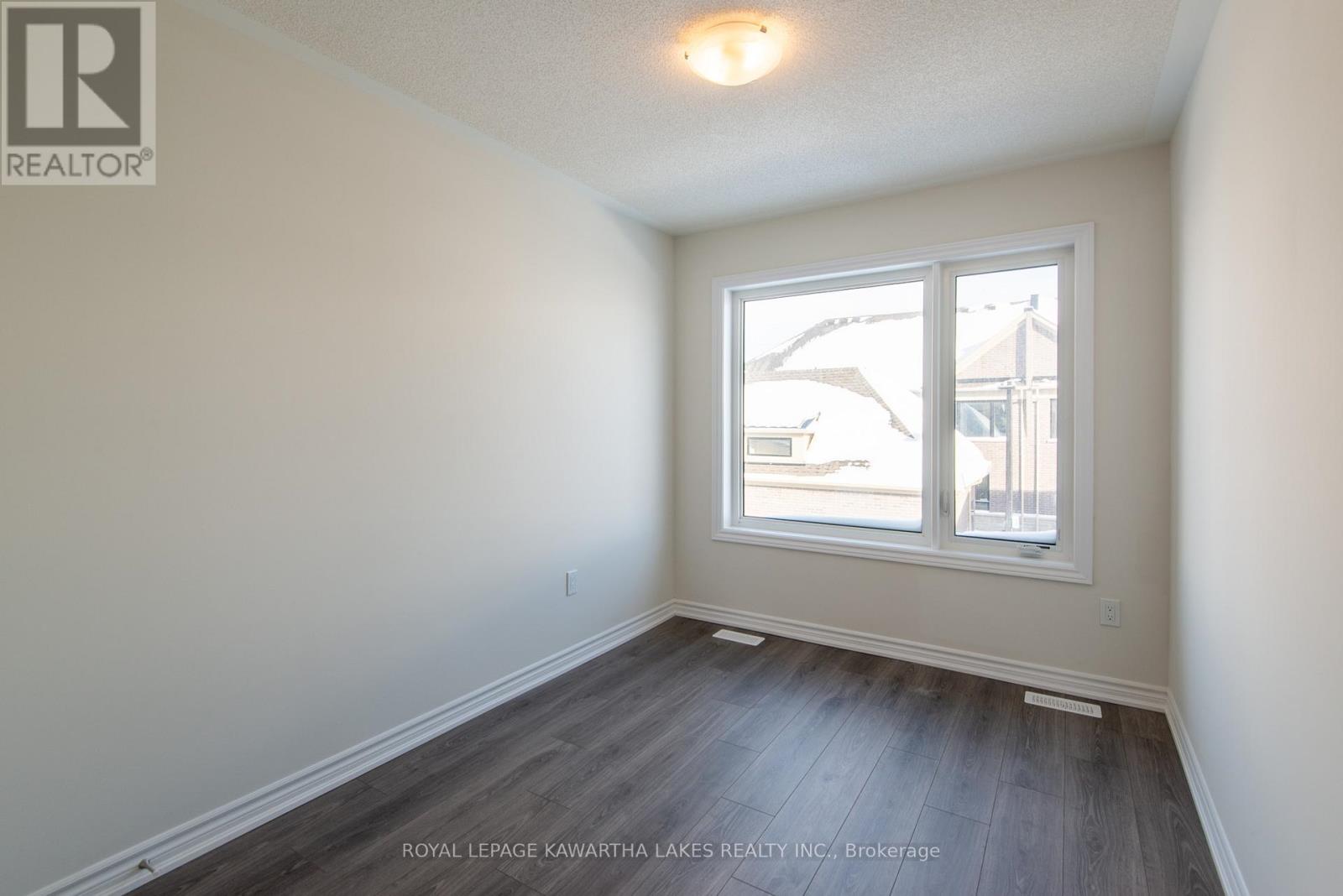 73 Watts Mews, Kawartha Lakes, Ontario  K9V 5V4 - Photo 17 - X12708052