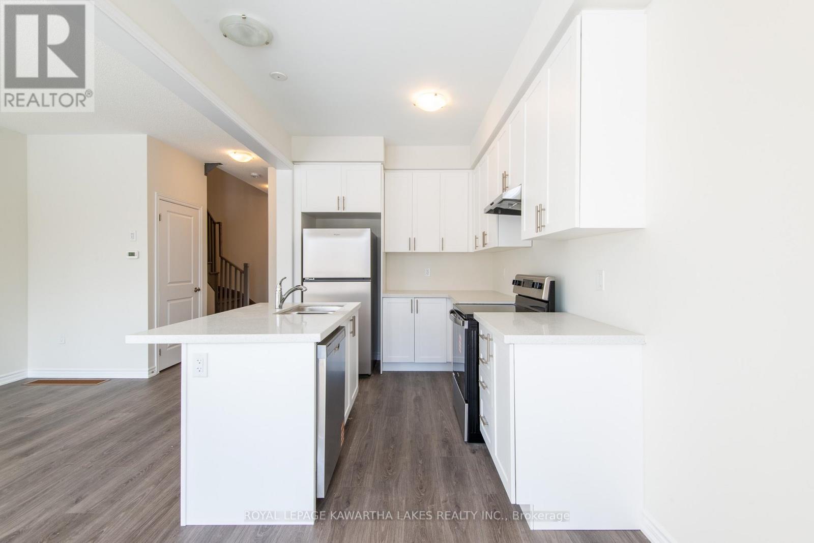 73 Watts Mews, Kawartha Lakes, Ontario  K9V 5V4 - Photo 7 - X12708052