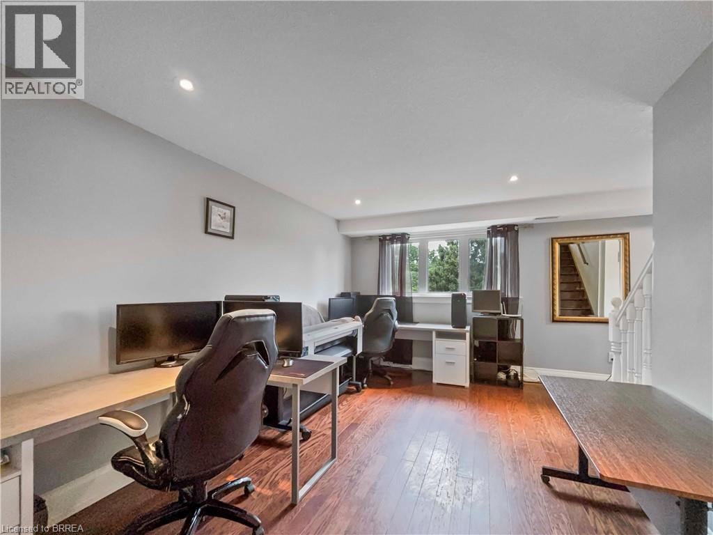 138 Cockshutt Road, Brantford, Ontario  N3T 5L6 - Photo 13 - 40798722