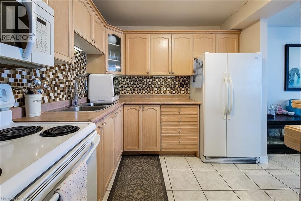 75 Glenburn Court Unit# 905, Hamilton, Ontario  L8E 1C1 - Photo 12 - 40799130