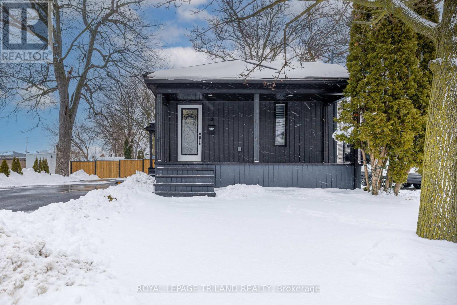 3 Mary Street E, St. Thomas, Ontario  N5R 2V7 - Photo 3 - X12708026