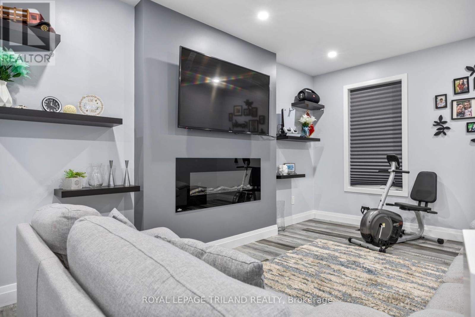 3 Mary Street E, St. Thomas, Ontario  N5R 2V7 - Photo 5 - X12708026