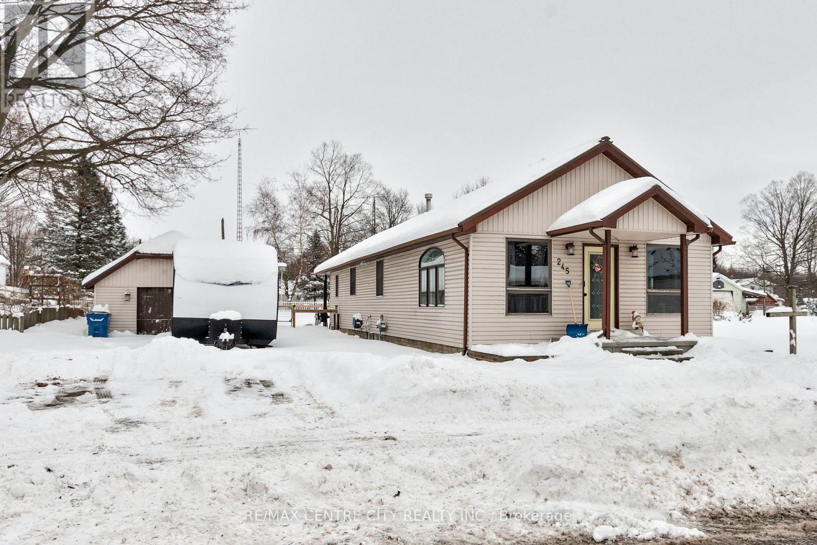 245 ELM STREET W, Chatham-Kent, Ontario