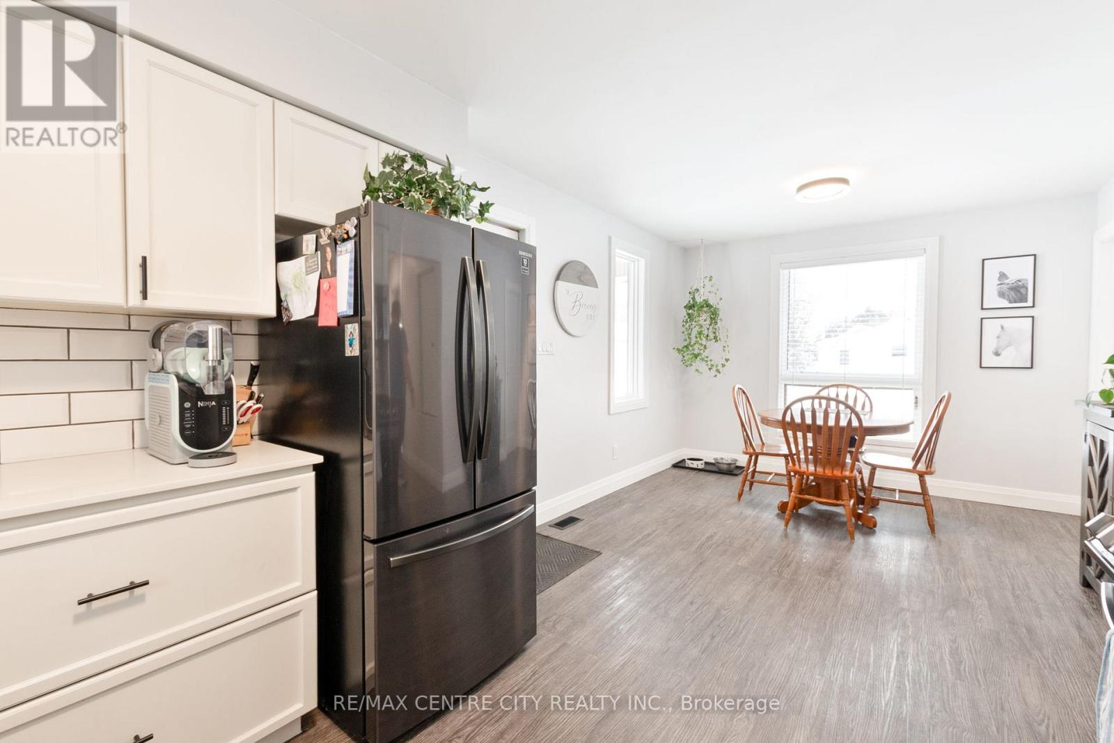 245 Elm Street W, Chatham-Kent, Ontario  N0P 1C0 - Photo 25 - X12708092