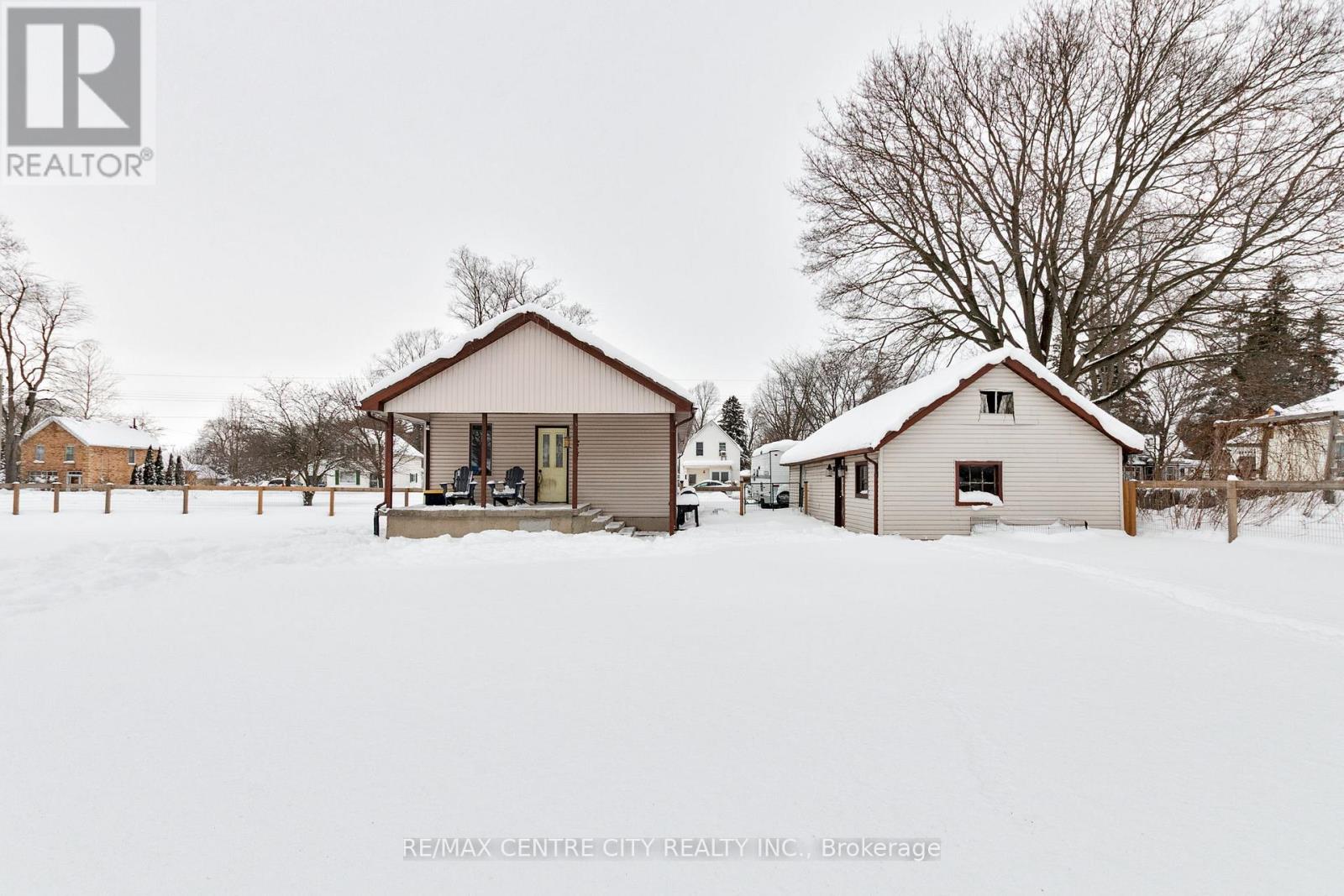 245 Elm Street W, Chatham-Kent, Ontario  N0P 1C0 - Photo 32 - X12708092