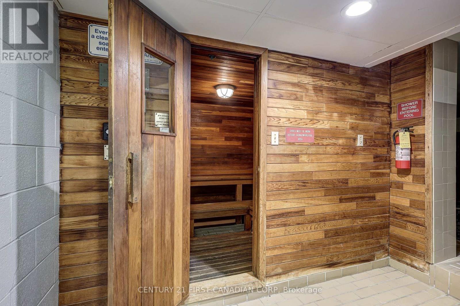 506 - 155 Kent Street, London East, Ontario  N6A 5N7 - Photo 32 - X12708098