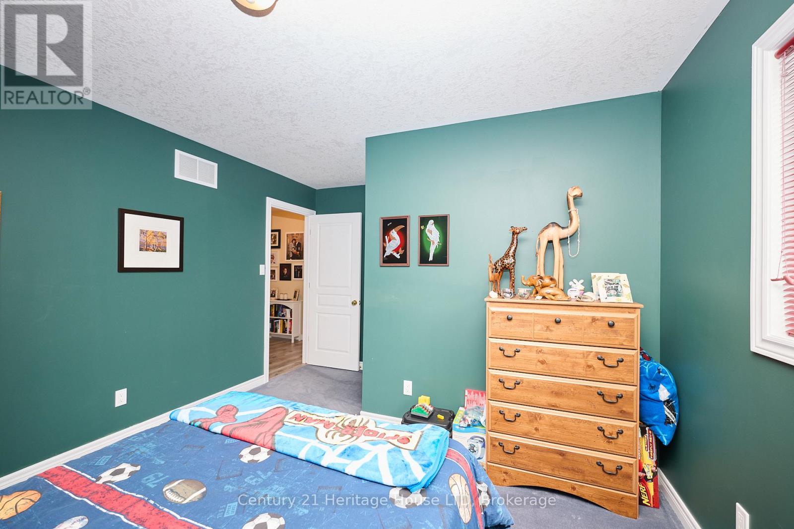 222 Dorchester Drive, Grimsby (Grimsby East), Ontario  L3M 5K8 - Photo 16 - X12708034