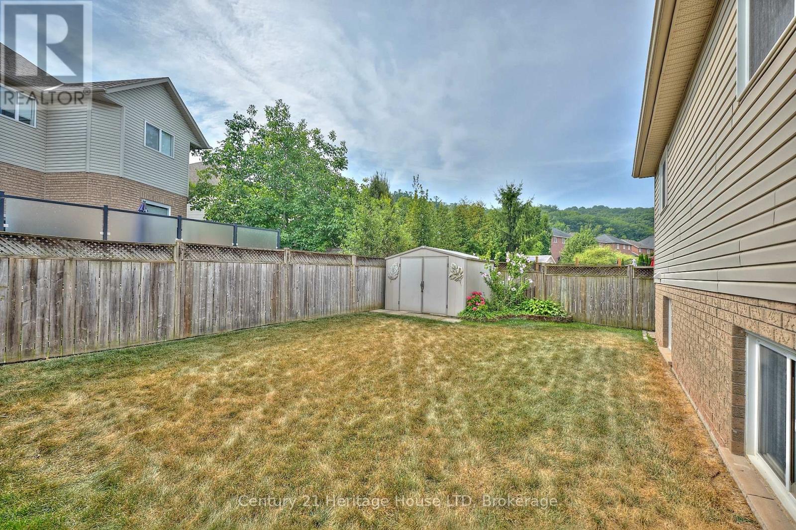 222 Dorchester Drive, Grimsby (Grimsby East), Ontario  L3M 5K8 - Photo 41 - X12708034